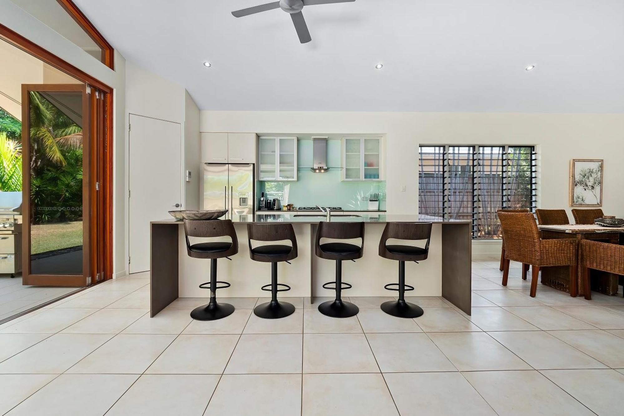 Aurelia 3 Bedroom Holiday Holiday home Palm Cove