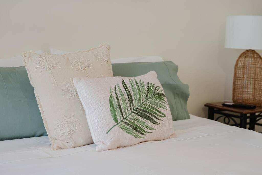 Tropical 2 Bedroom 2 Bath With Private Pool Palm Cove
