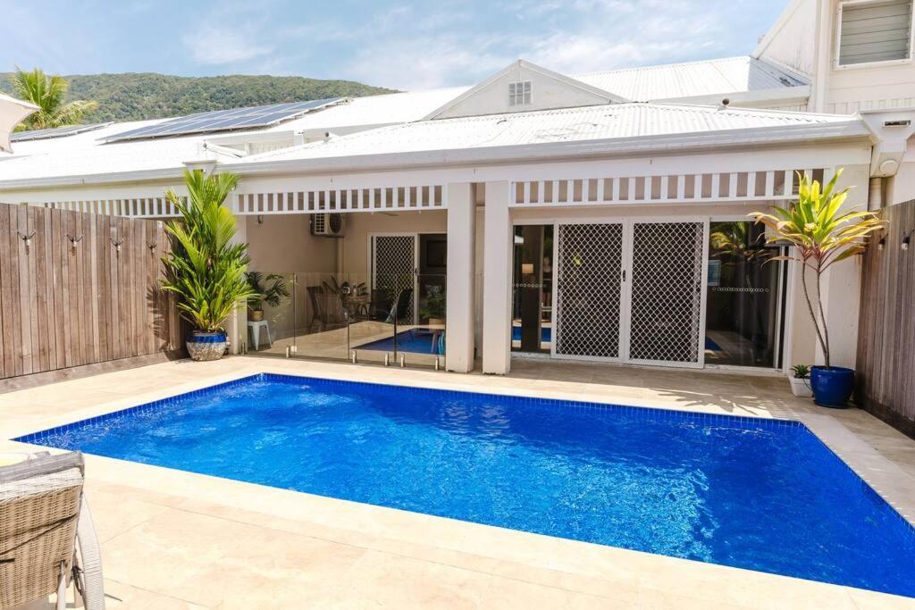 Tropical 2 Bedroom 2 Bath With Private Pool