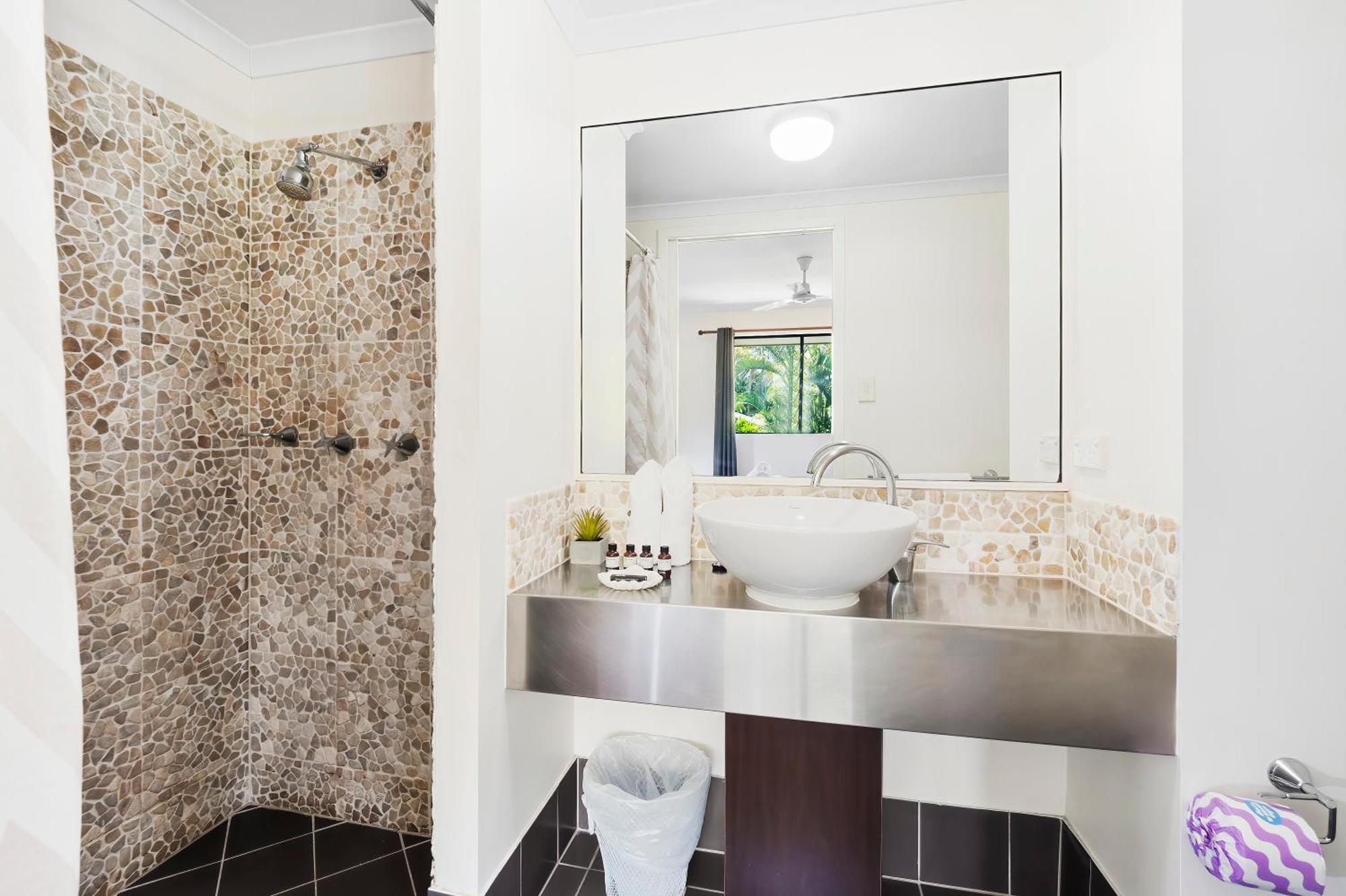 Apartment Privately Managed In Mango Lagoon Palm Cove