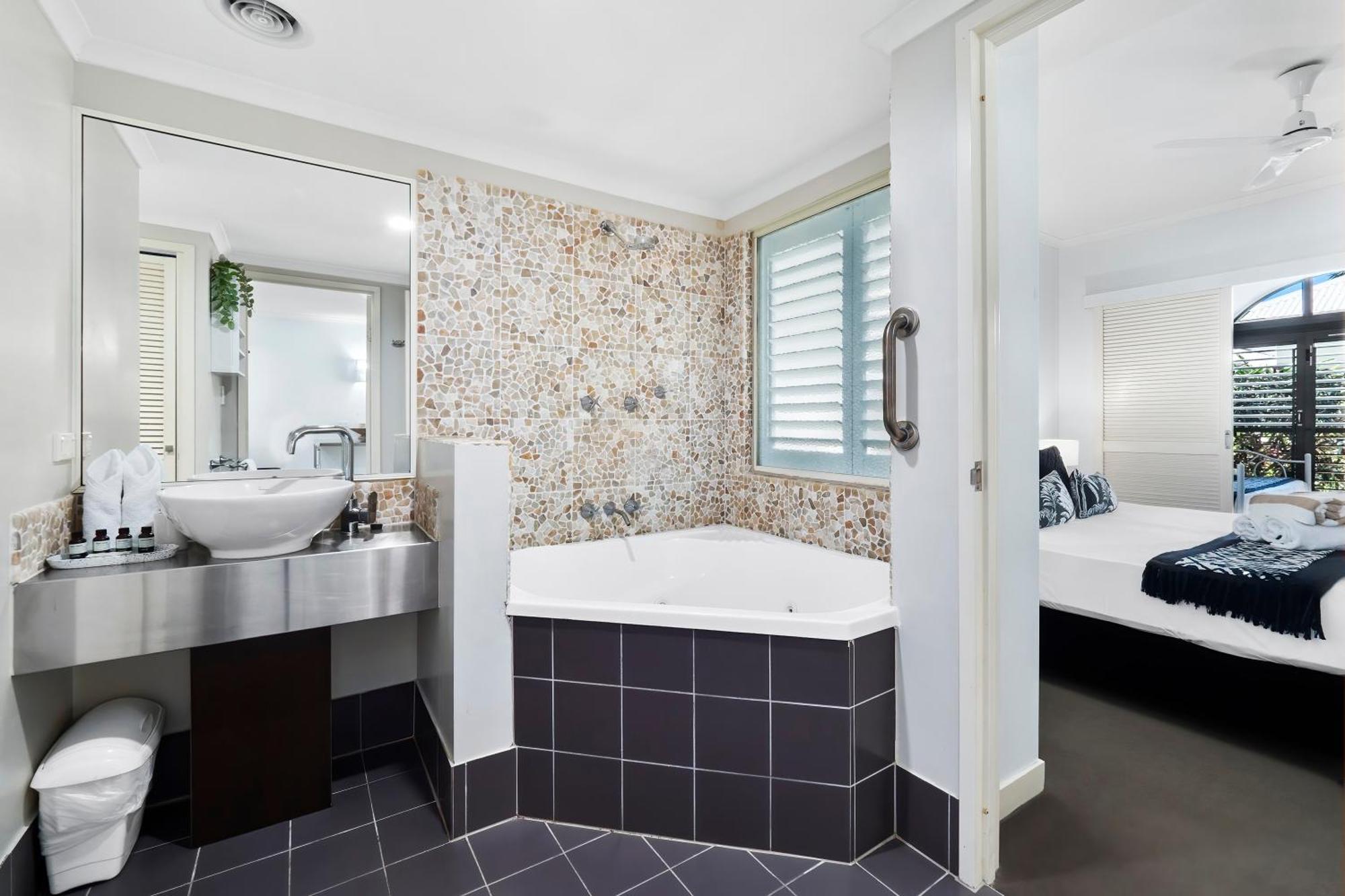 Apartment Privately Managed In Mango Lagoon *