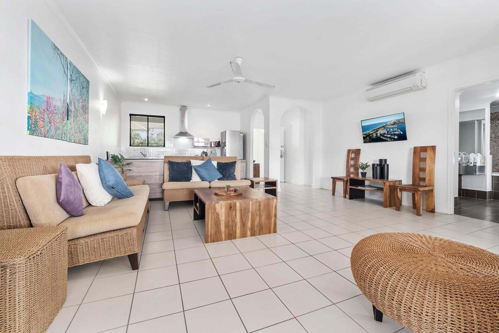 Privately Managed In Mango Lagoon Apartment