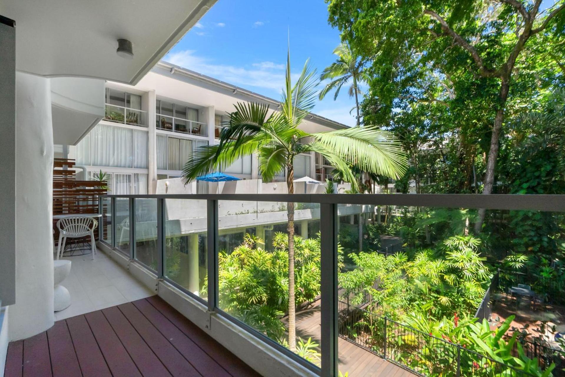Belle Escapes Drift Beachfront 2205 Apartment Palm Cove