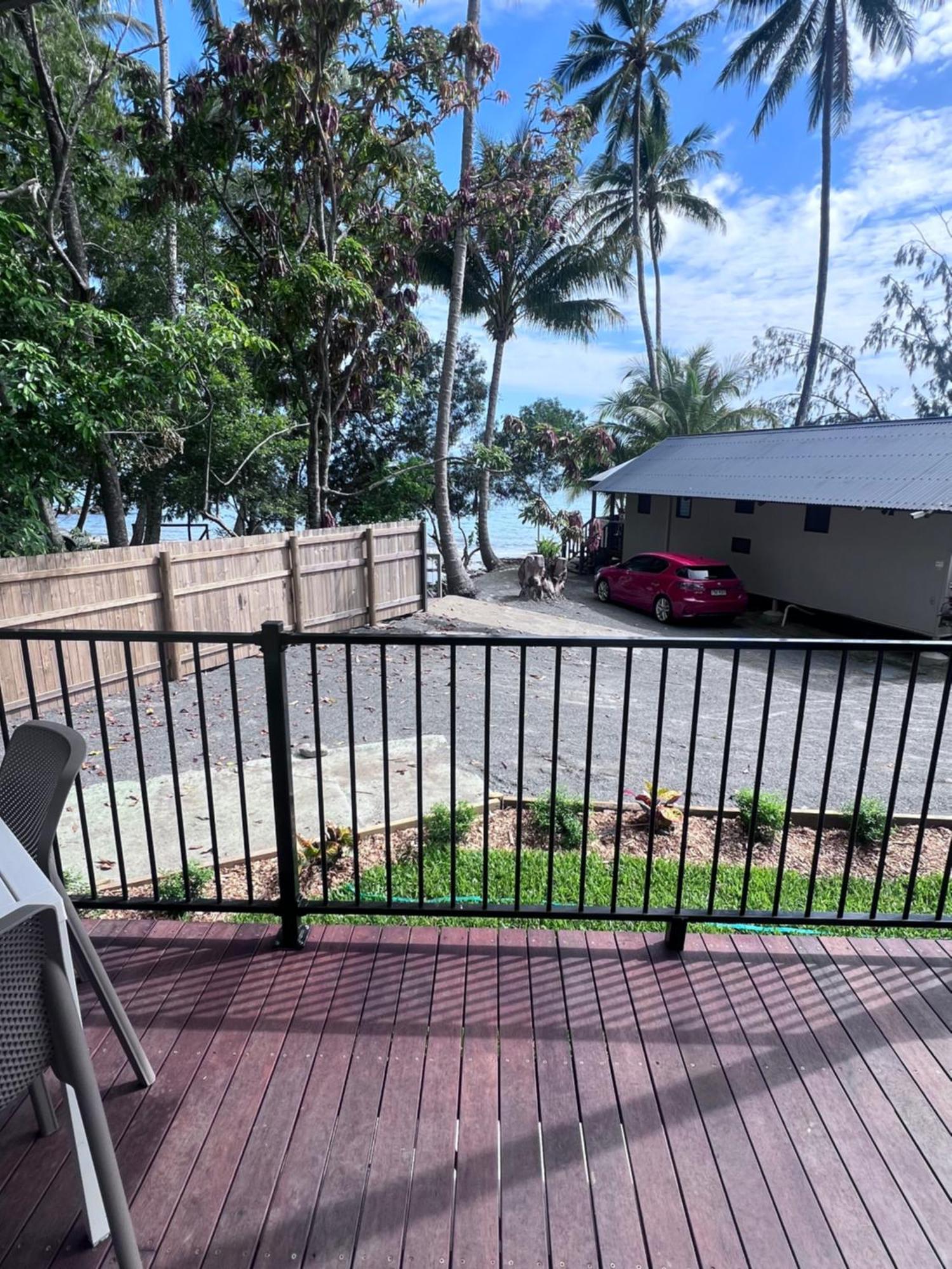 Ellis Oceanfront Palm Cove
