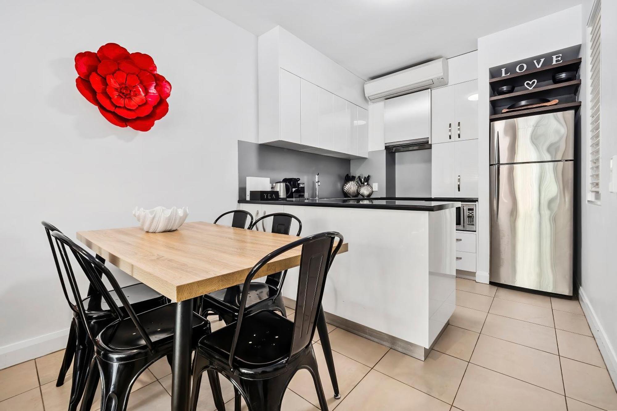 Apartment Club Private Palm Cove
