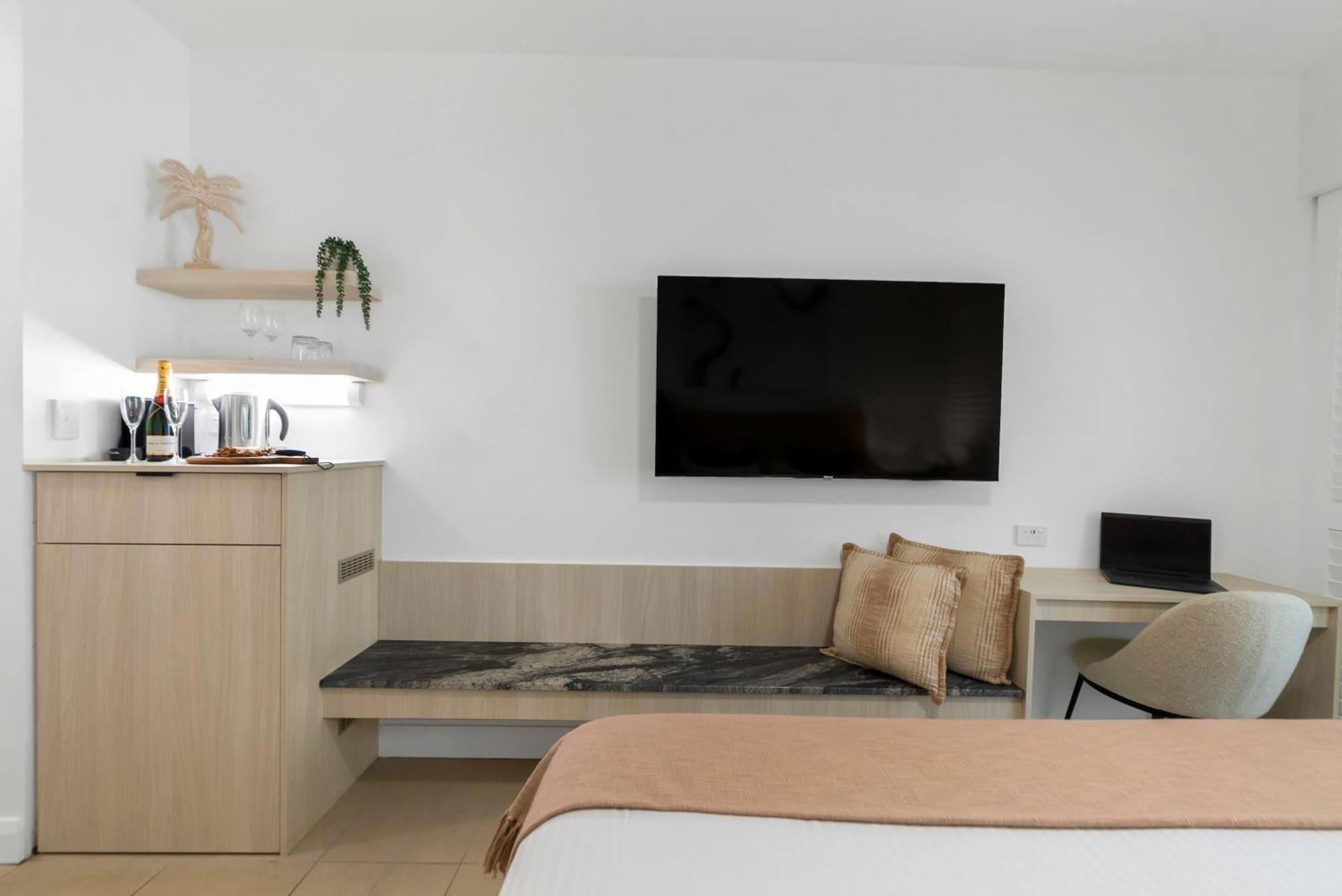 Apartment Elysium Private Apartments At Beach Club & Spa *