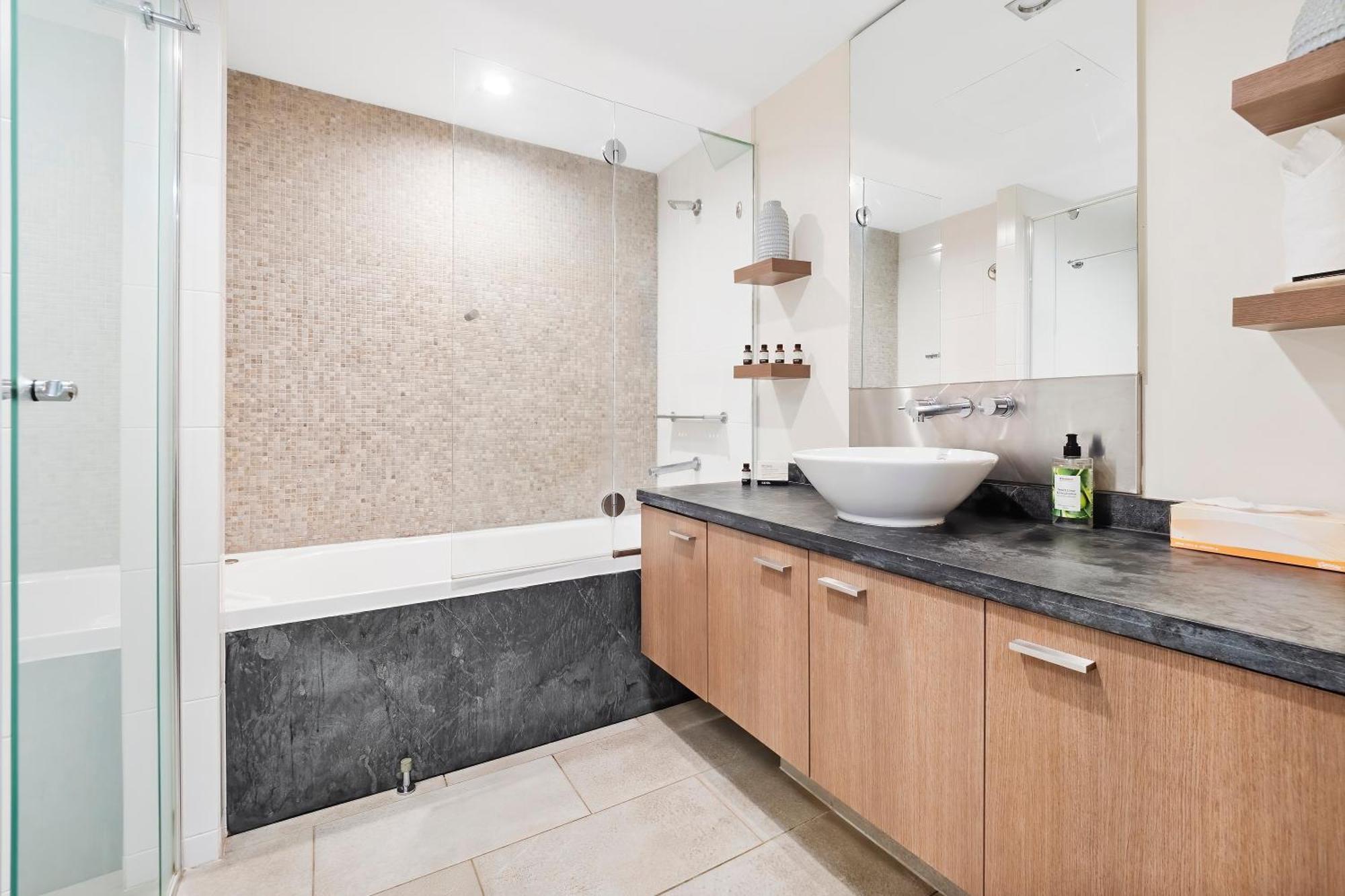 Apartment Temple 2 Bedroom Penthouse *