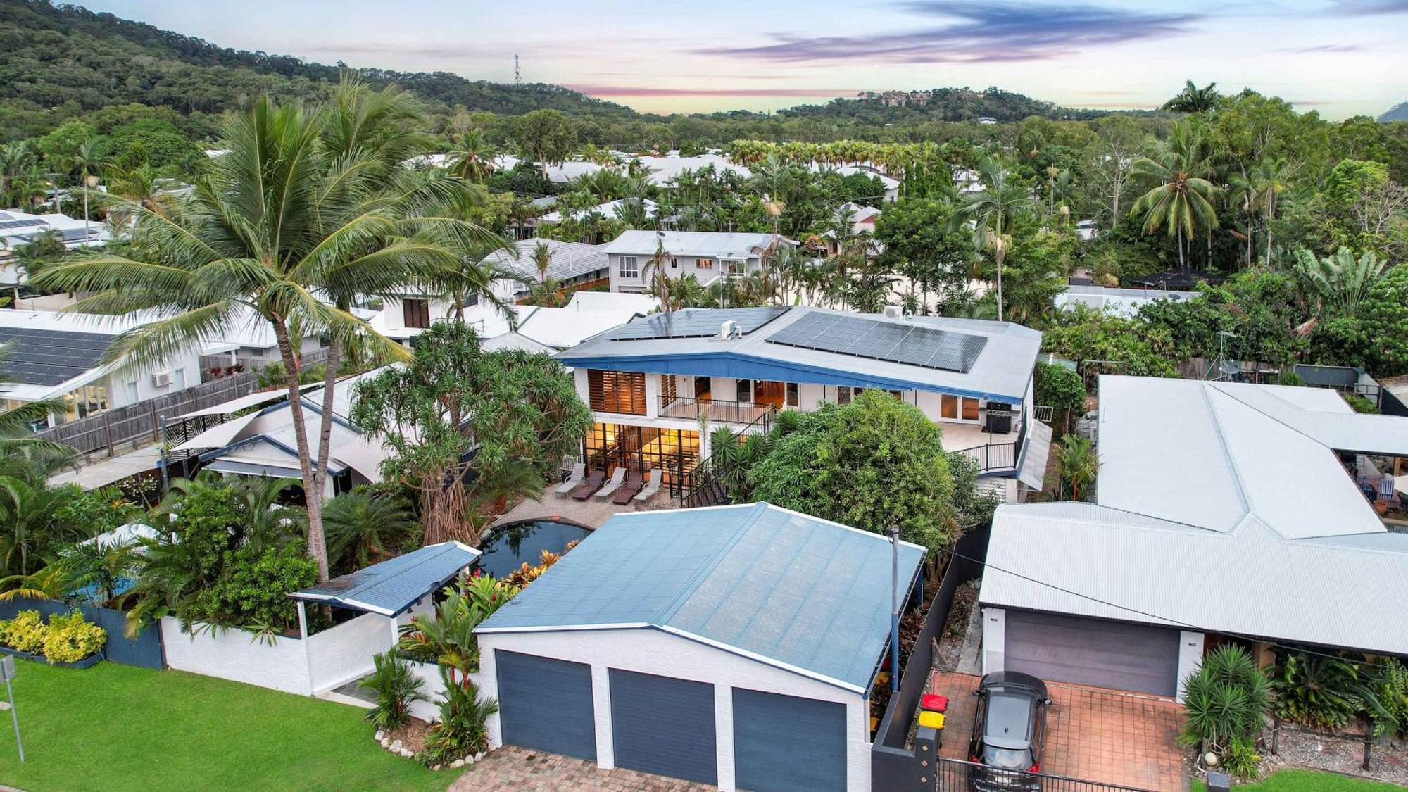 Tropical Grove Holiday home