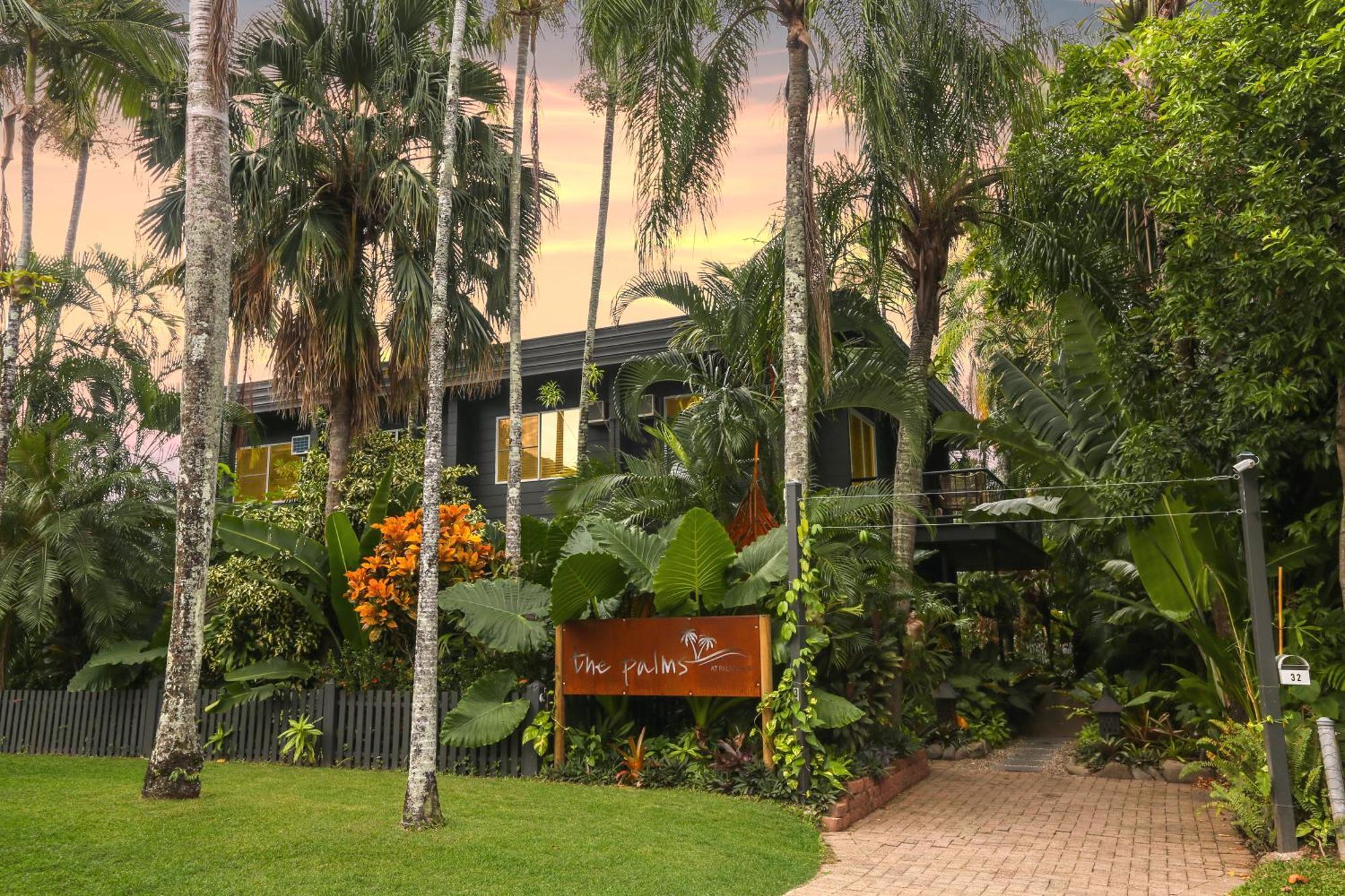 The Palms At Aparthotel
