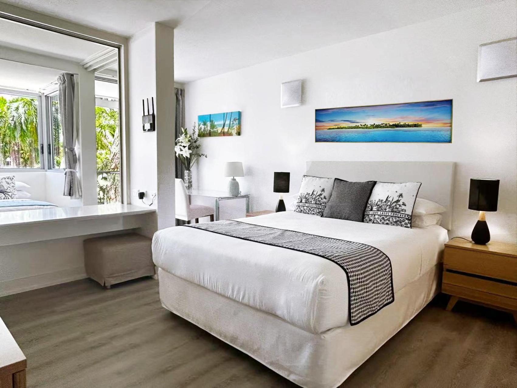 Apartment Beachside - Pool And Garden Views