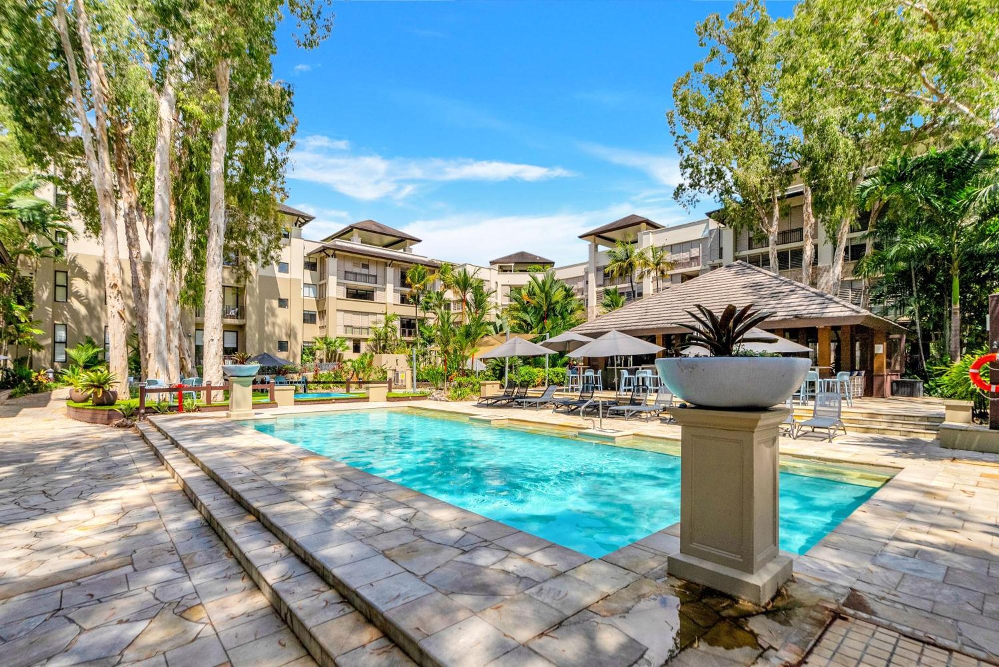 Elysium Private Apartments Triton By The Sea * Palm Cove
