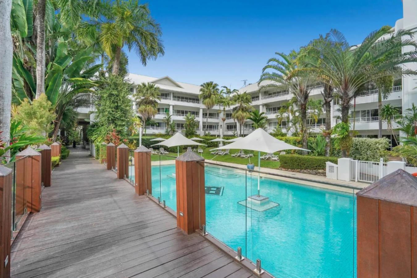 Alamanda 43 Beachfront Apartment