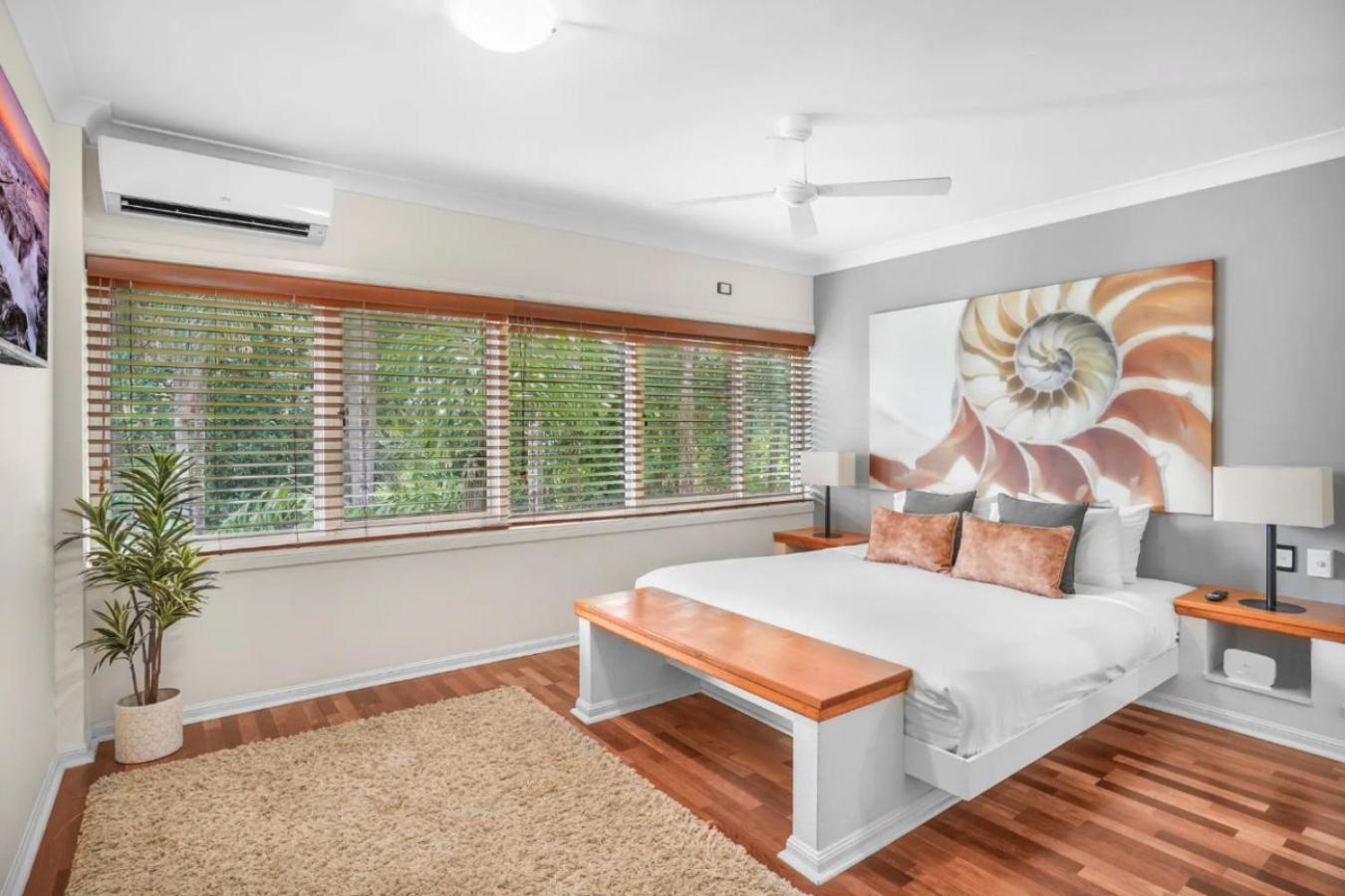 Apartment Alamanda 43 Beachfront Palm Cove