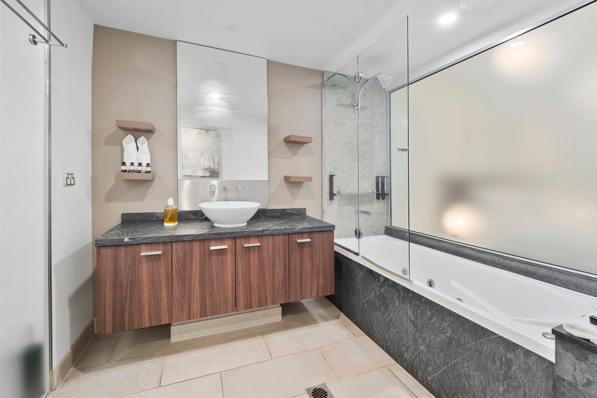 Apartment Temple 2 Bedroom Penthouse *