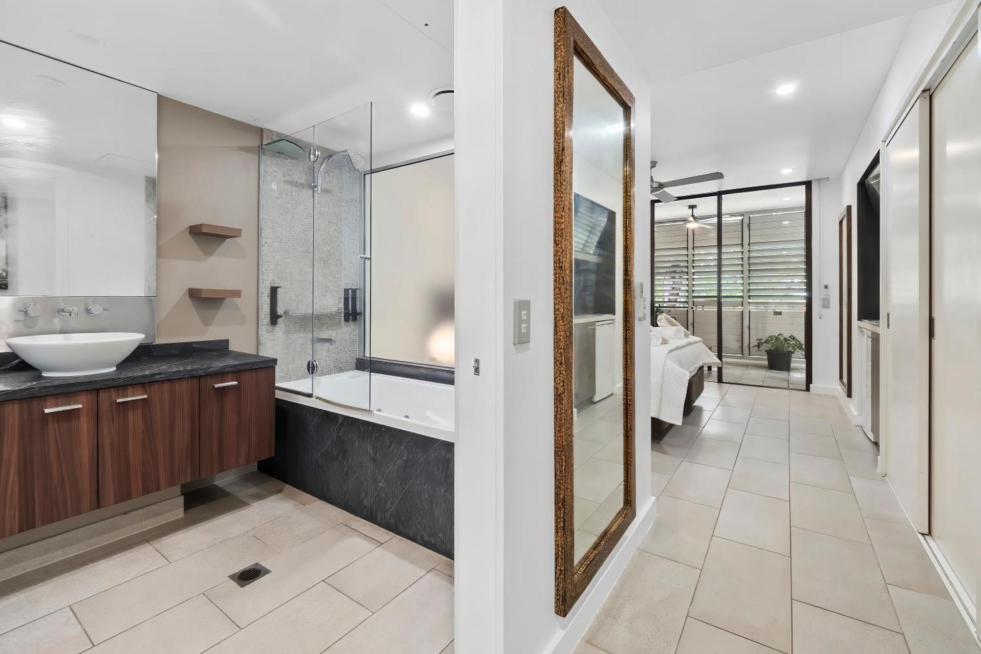 Temple 2 Bedroom Penthouse *