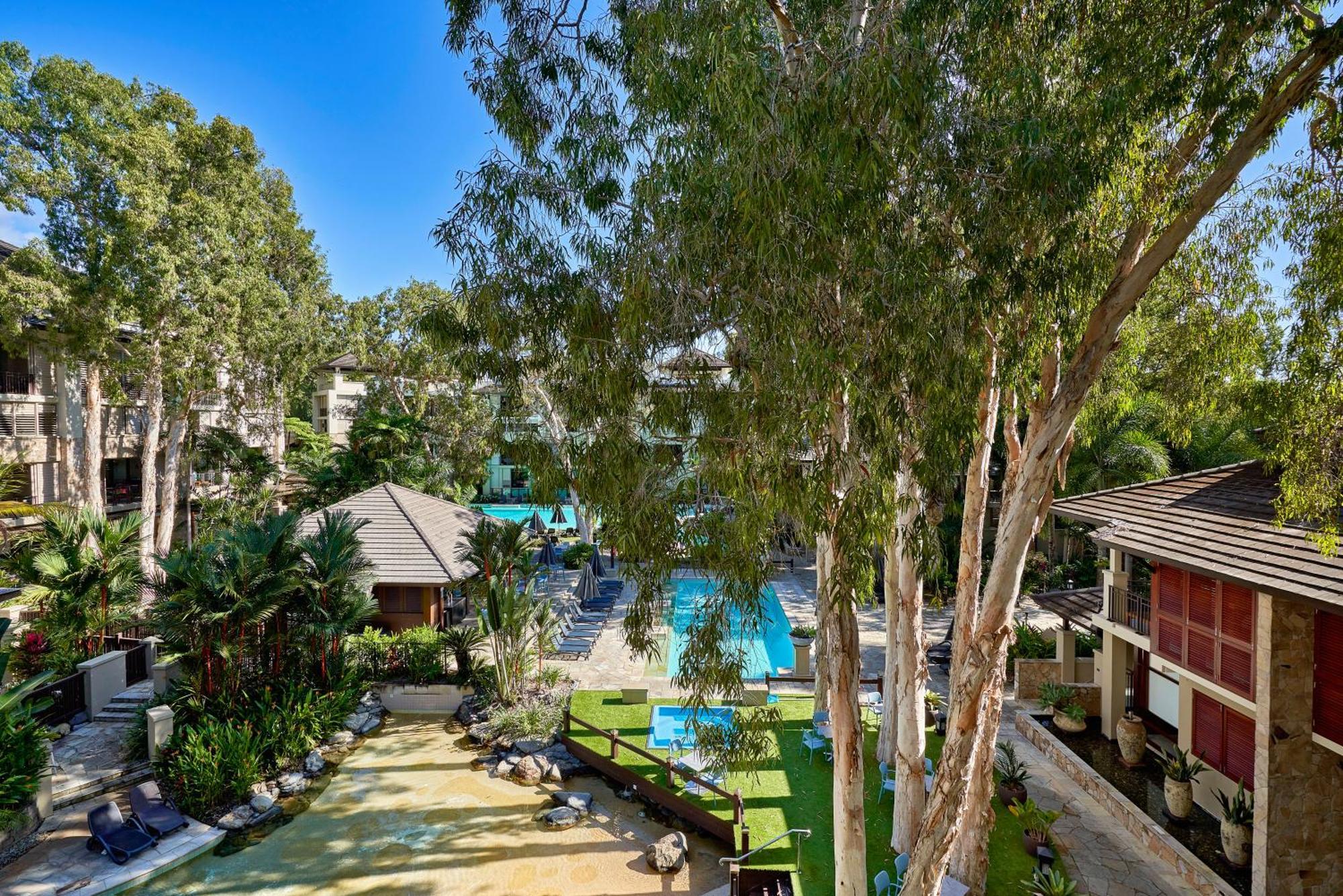Private In The Temple Beachfront * Palm Cove