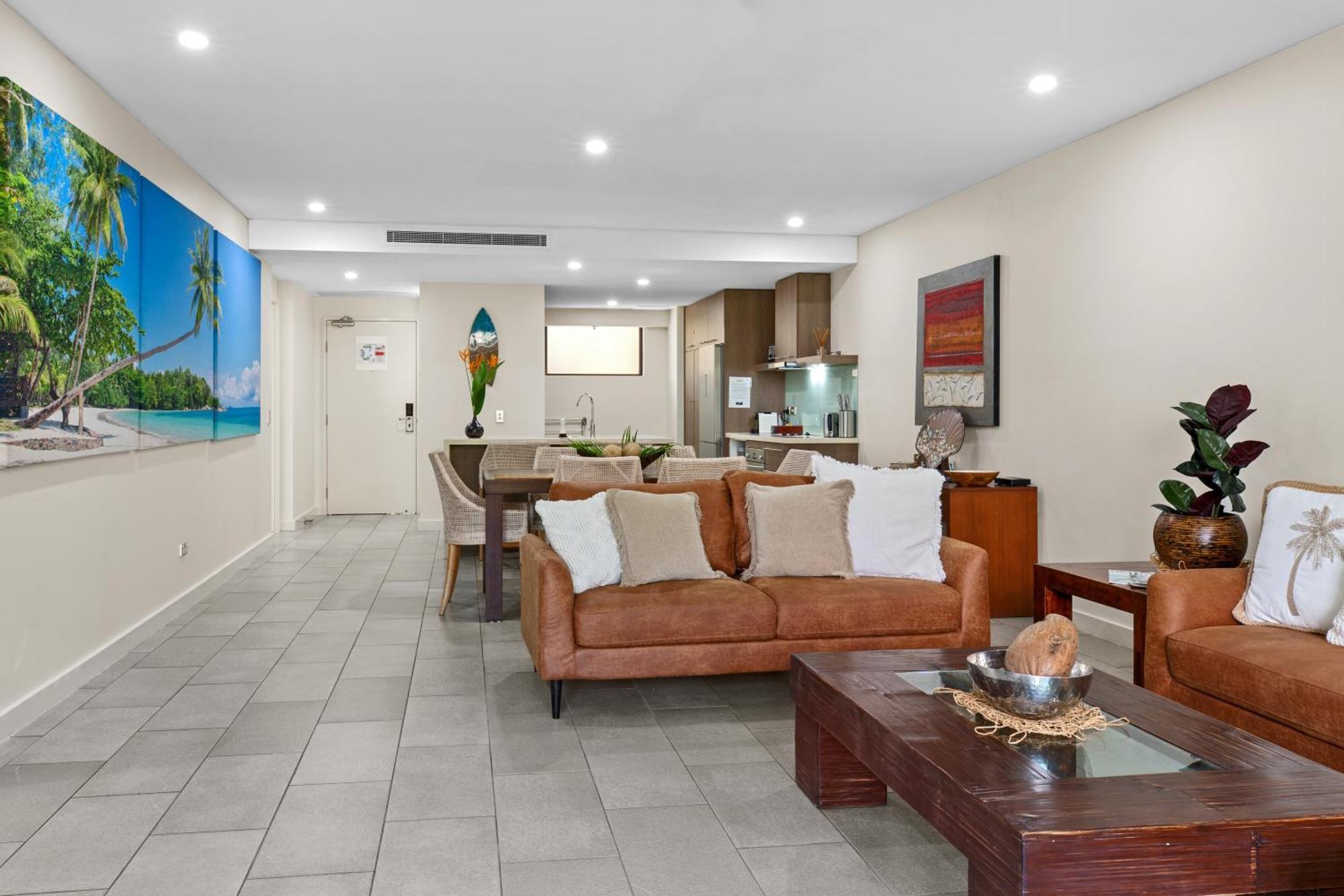 Temple 304 Modern Spacious Apartment Palm Cove
