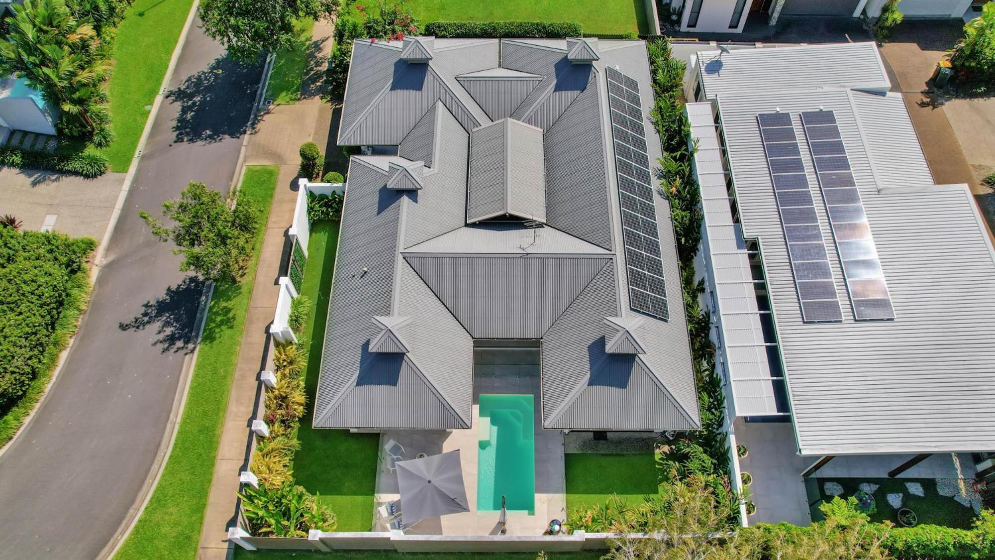 Pura - Tropical Luxury Living