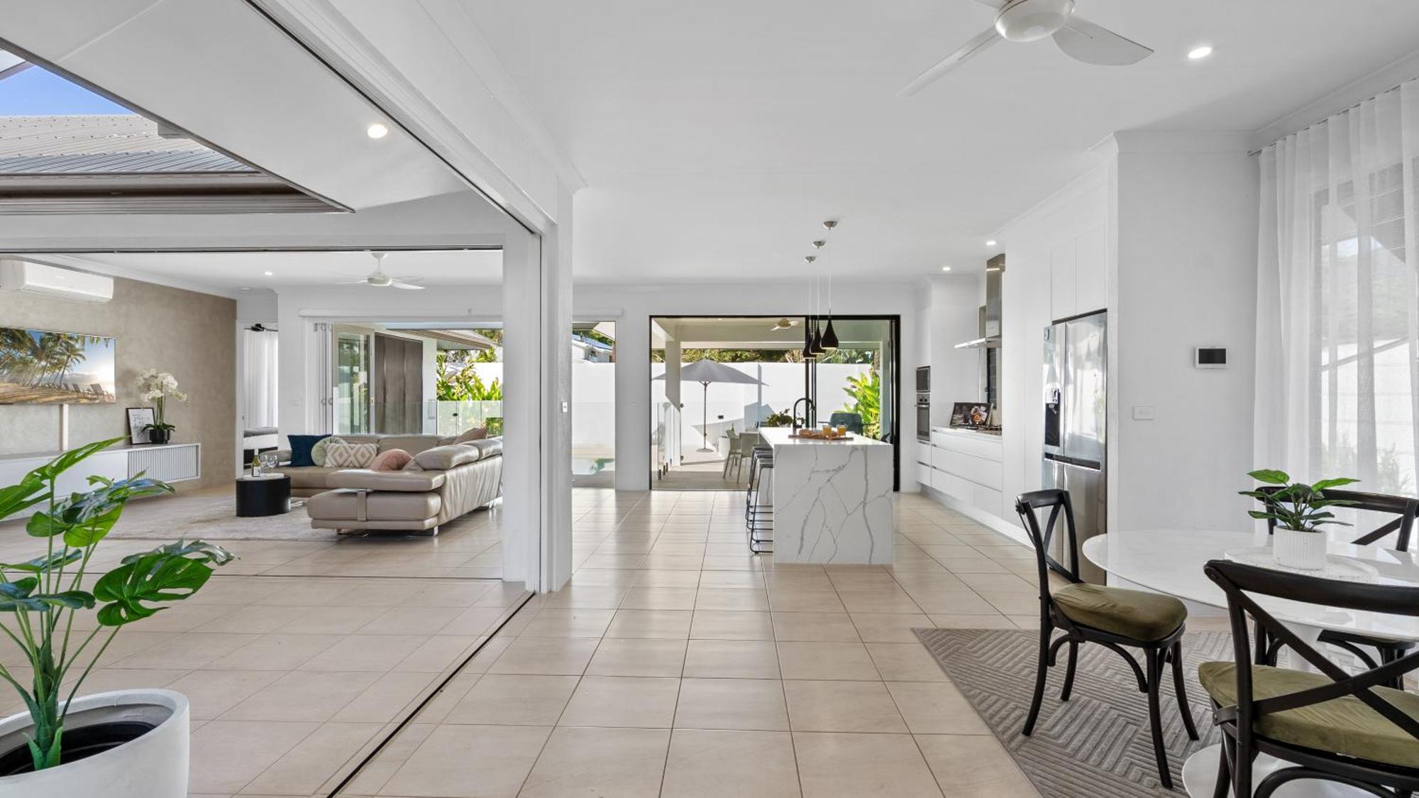 Holiday home Pura - Tropical Luxury Living *