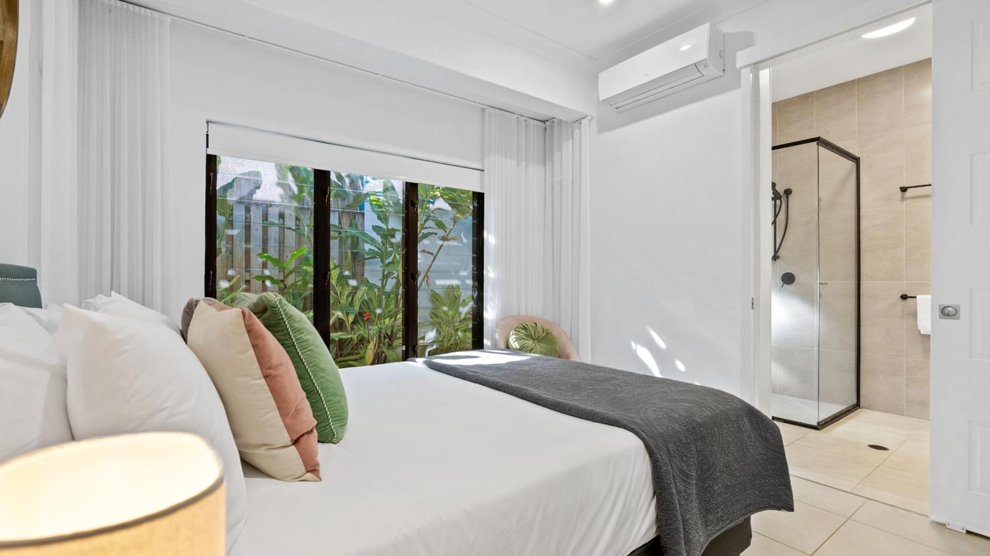 Holiday home Pura - Tropical Luxury Living Palm Cove
