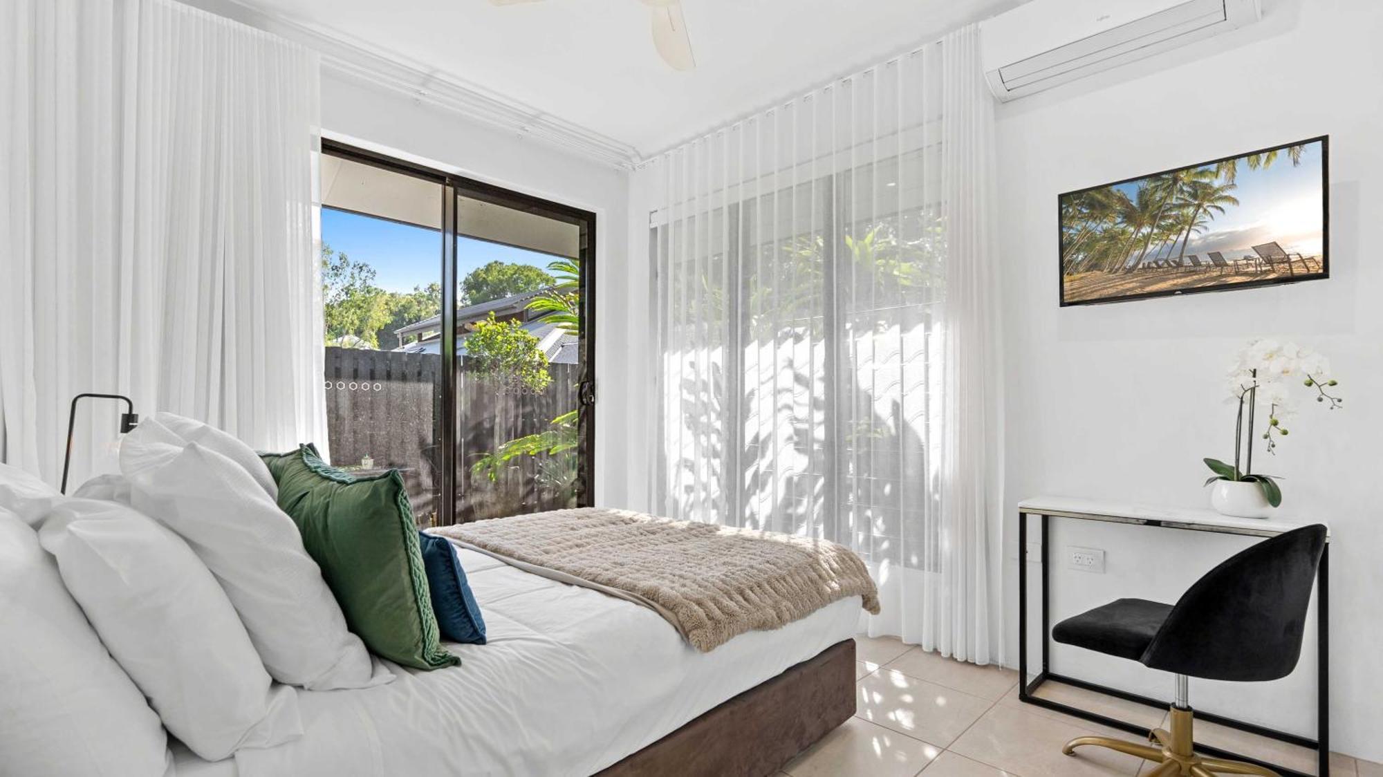 Pura - Tropical Luxury Living Palm Cove