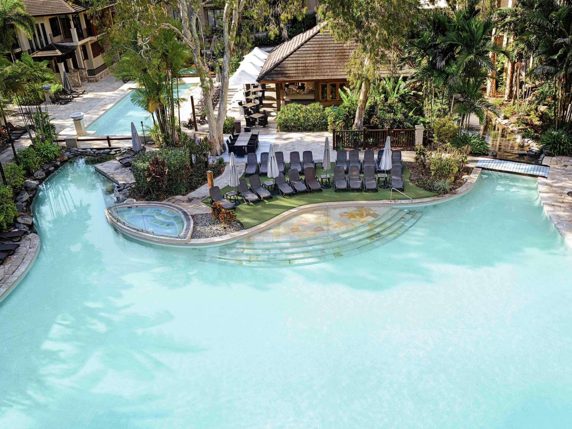 Resort Pullman Sea Temple &