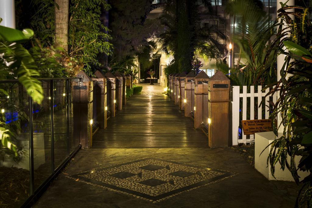 Hotel Alamanda By Lancemore Palm Cove