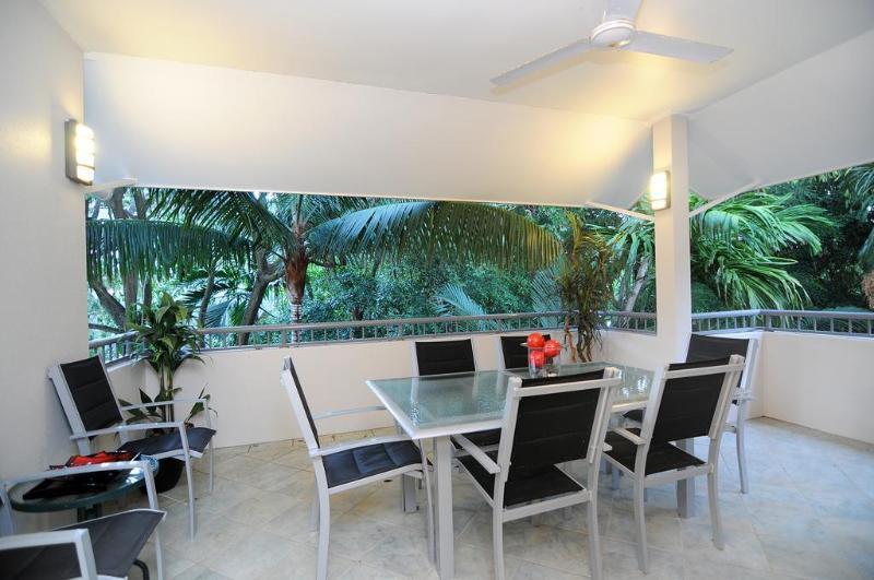 Oasis At Aparthotel Palm Cove