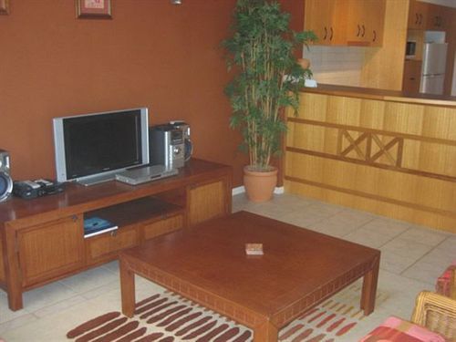 Aparthotel Coral Horizons - Beachfront 3*