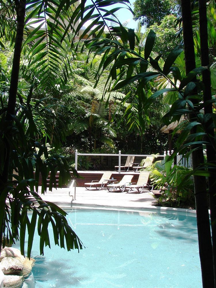 Tropic Palm Cove