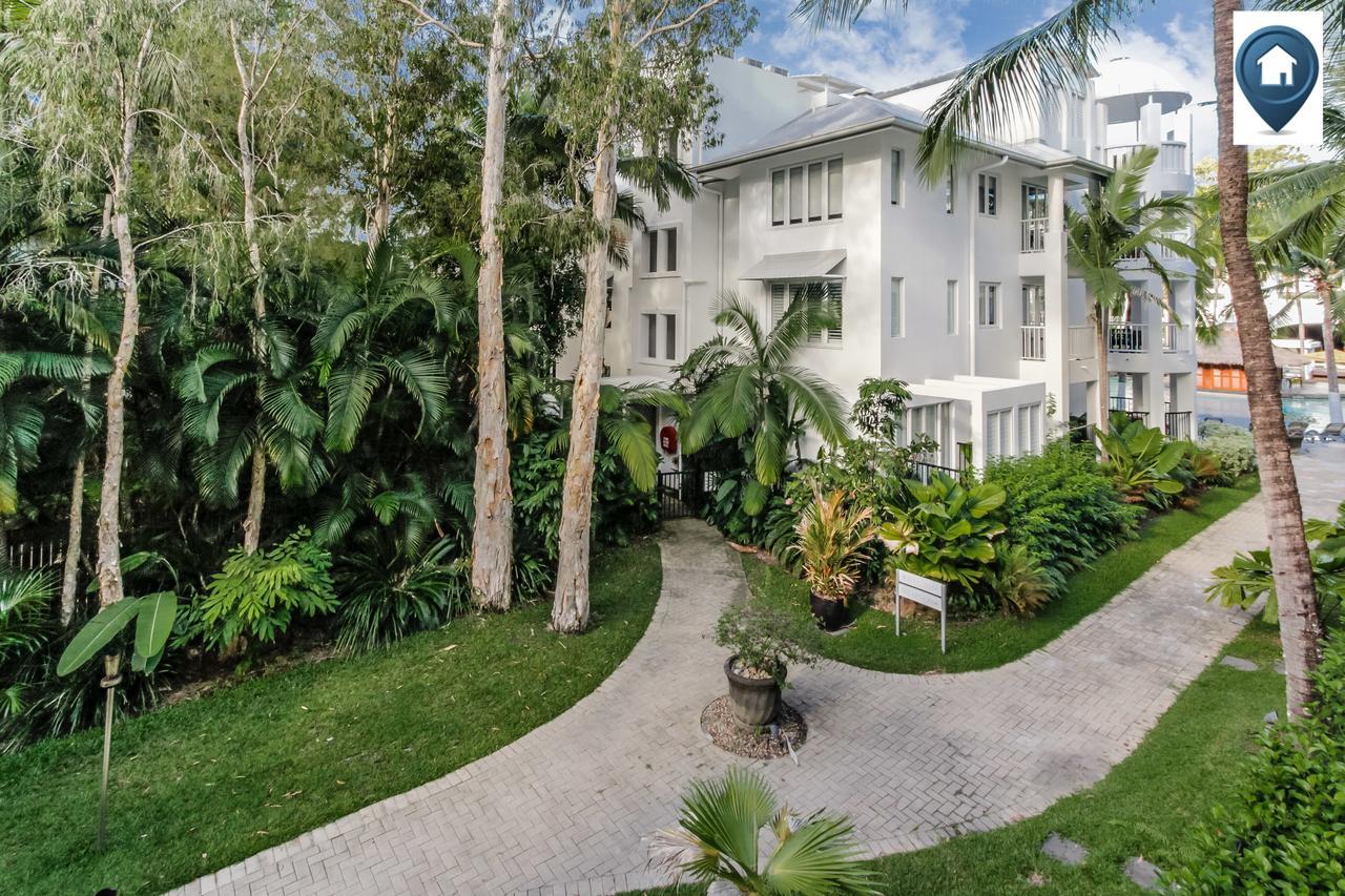 The Club Premium Private 5* Palm Cove