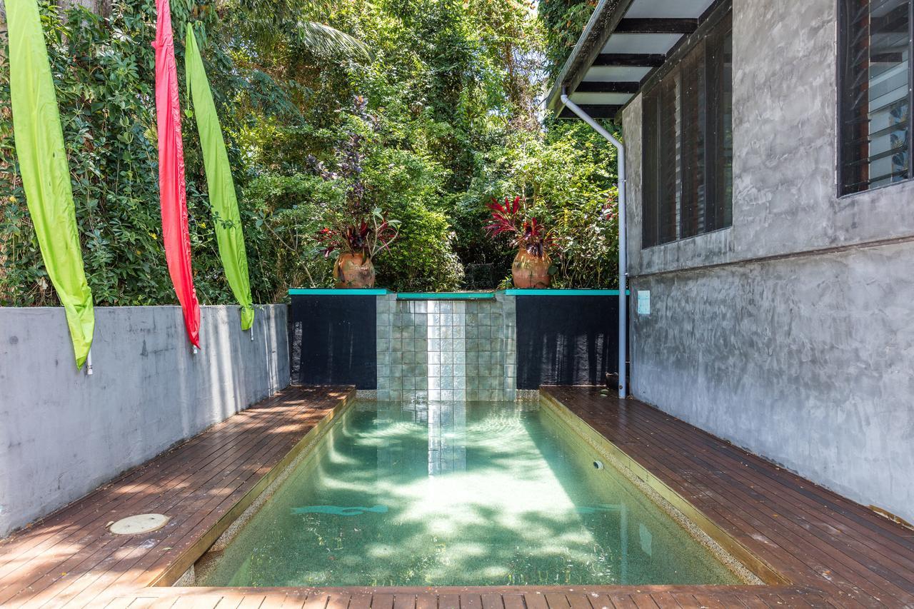 Celadon House * Palm Cove