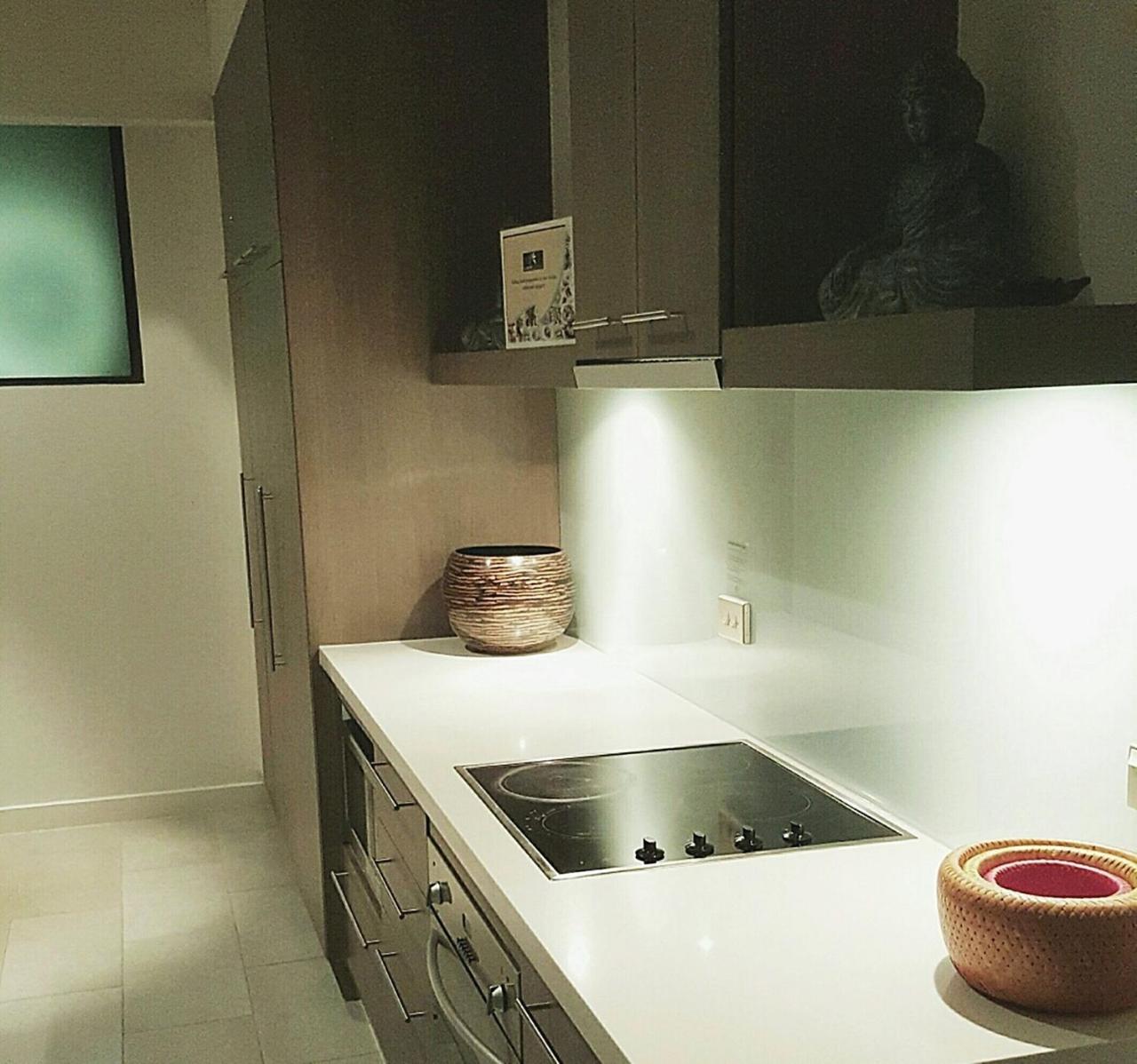 Temple 121 Modern Spacious 2 Brm 2 Bth With Courtyard Apartment