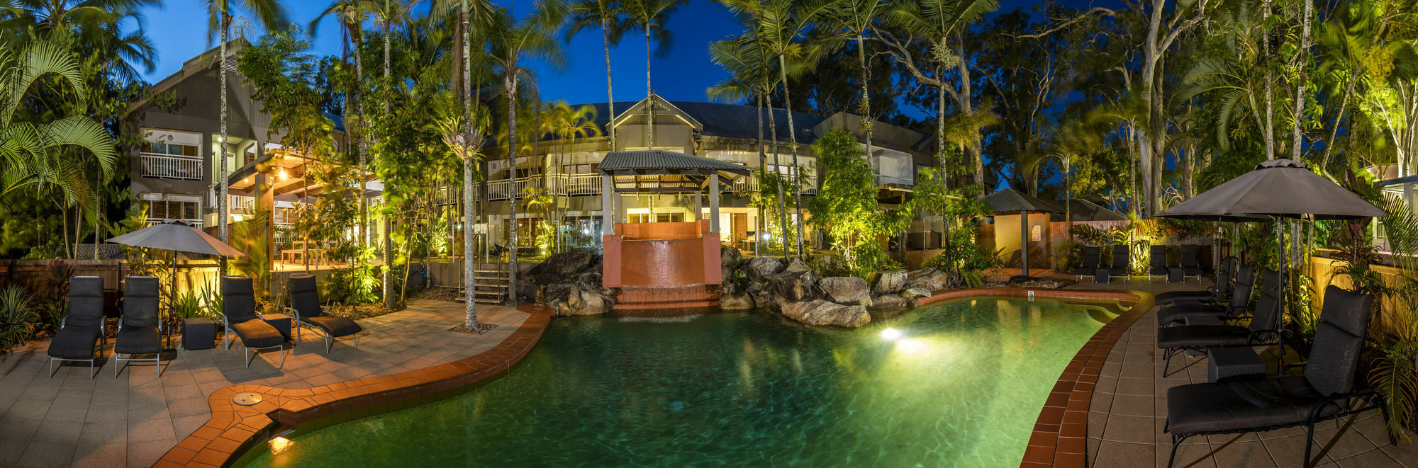 Paradise On The 4*