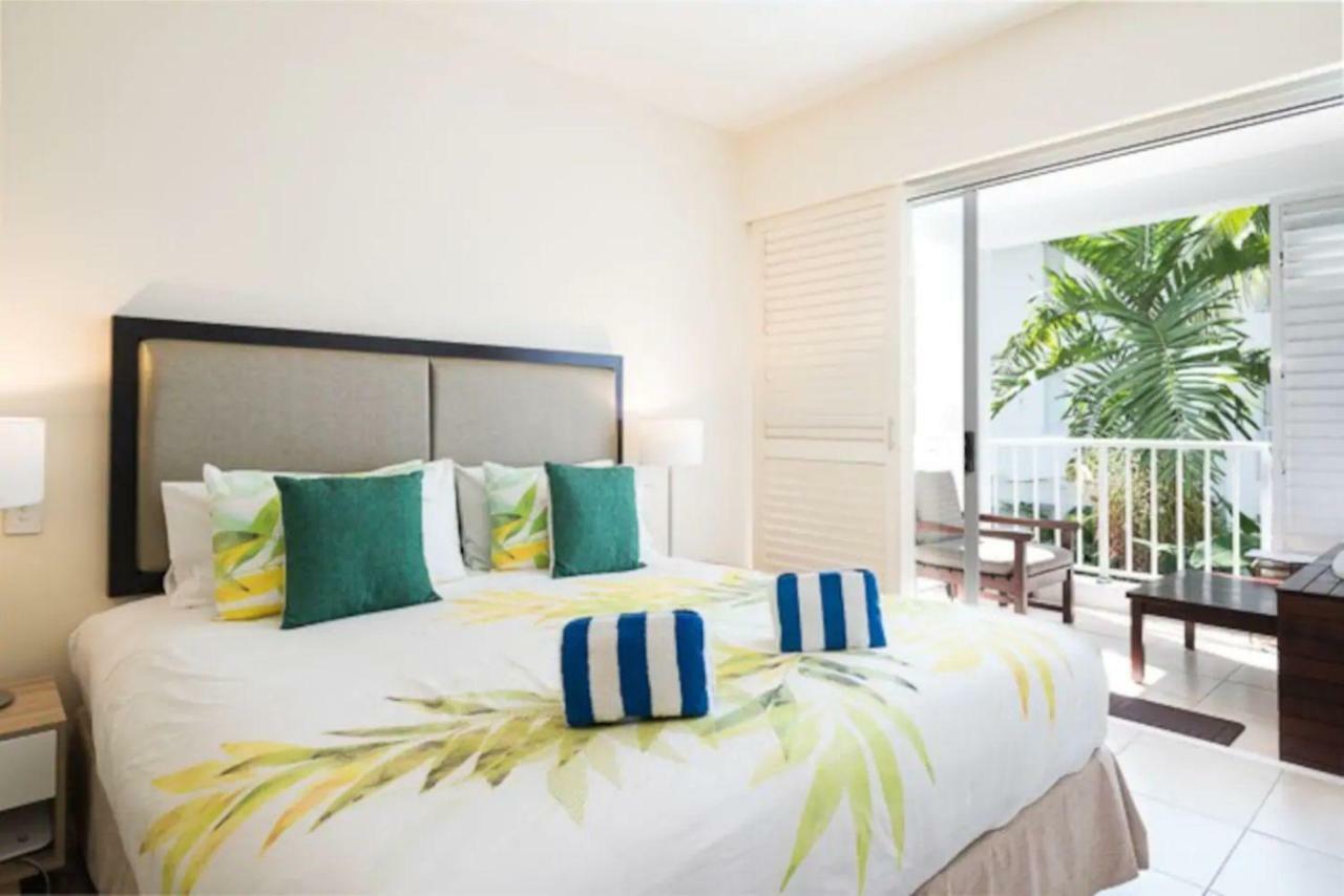 The Club Premium Private Palm Cove