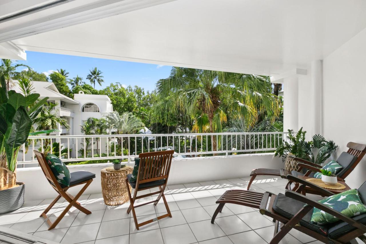 Belle Escapes - Poolside Alamanda Beachfront 