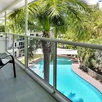 Coral Escape - A Palm Cove Penthouse