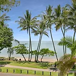 Alassio Palm Cove