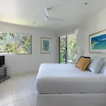 Paringa | Private Beachfront Apartments