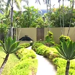 Aquatica - Luxe Holiday Home