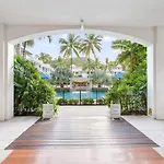 Beach Club Luxury Spa Studio