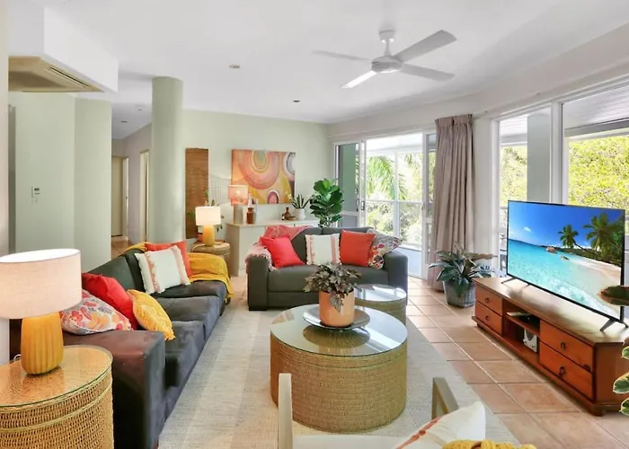 Coral Escape - A Palm Cove Penthouse