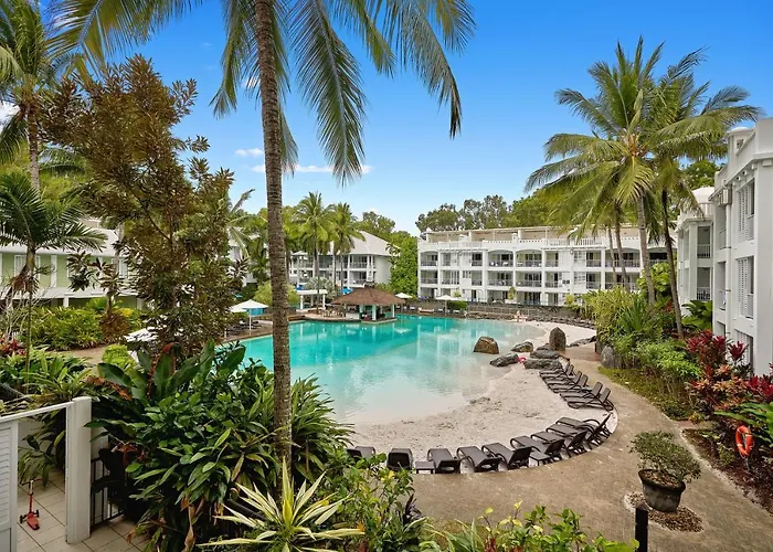 Whispering Palms At The Beach Club Palm Cove