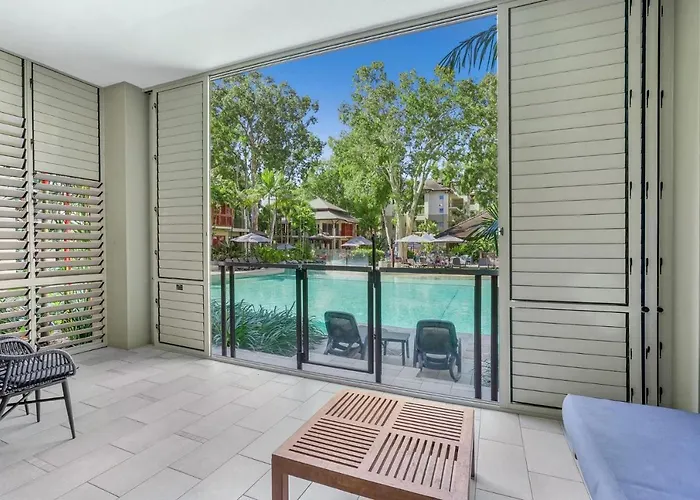 Belle Escapes 104 Swim-Out Luxury Apartment In Palm Cove