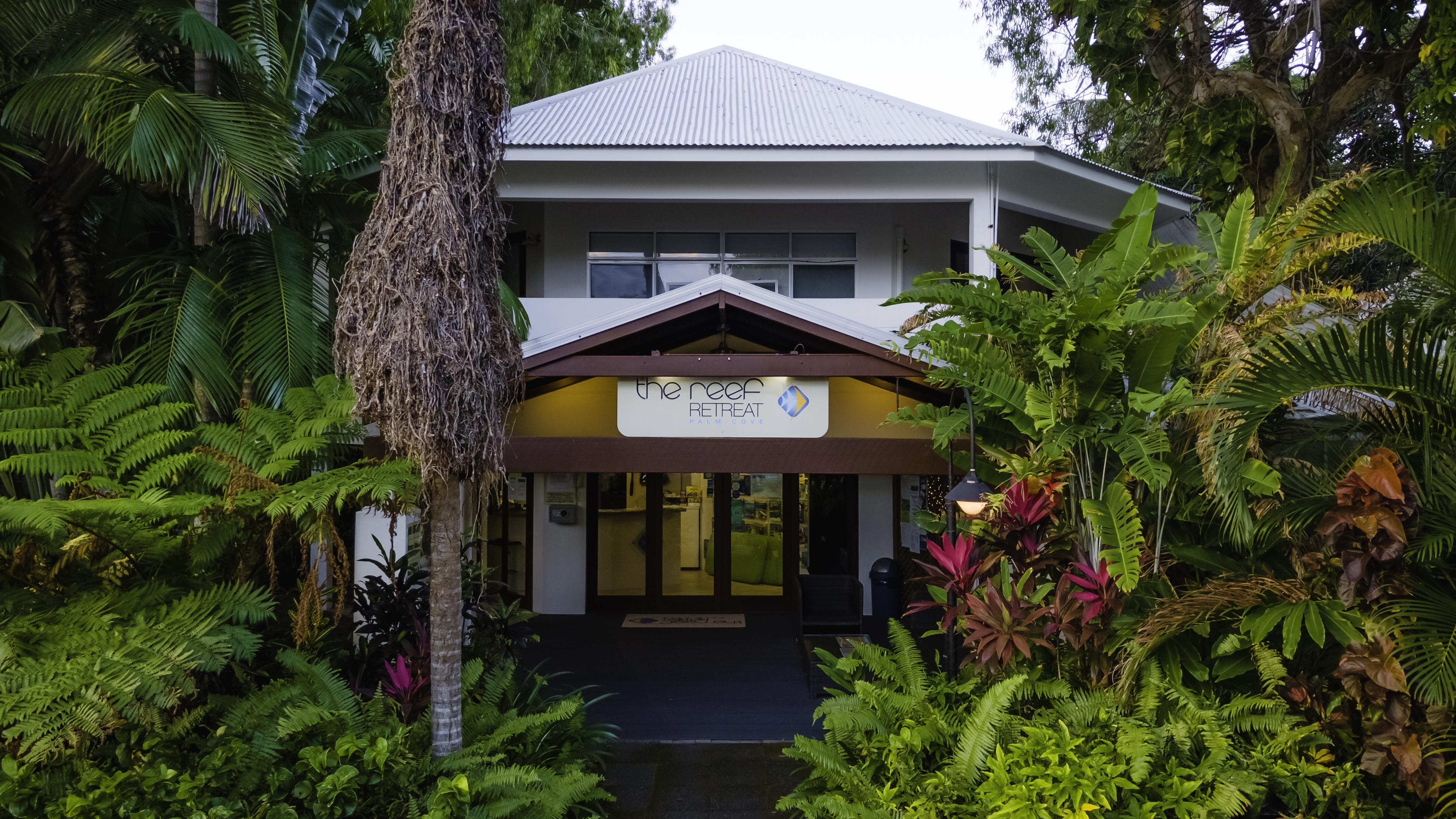 Resort The Reef Retreat Palm Cove