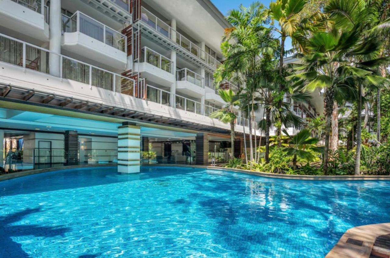 Beachside - Pool And Garden Views Palm Cove