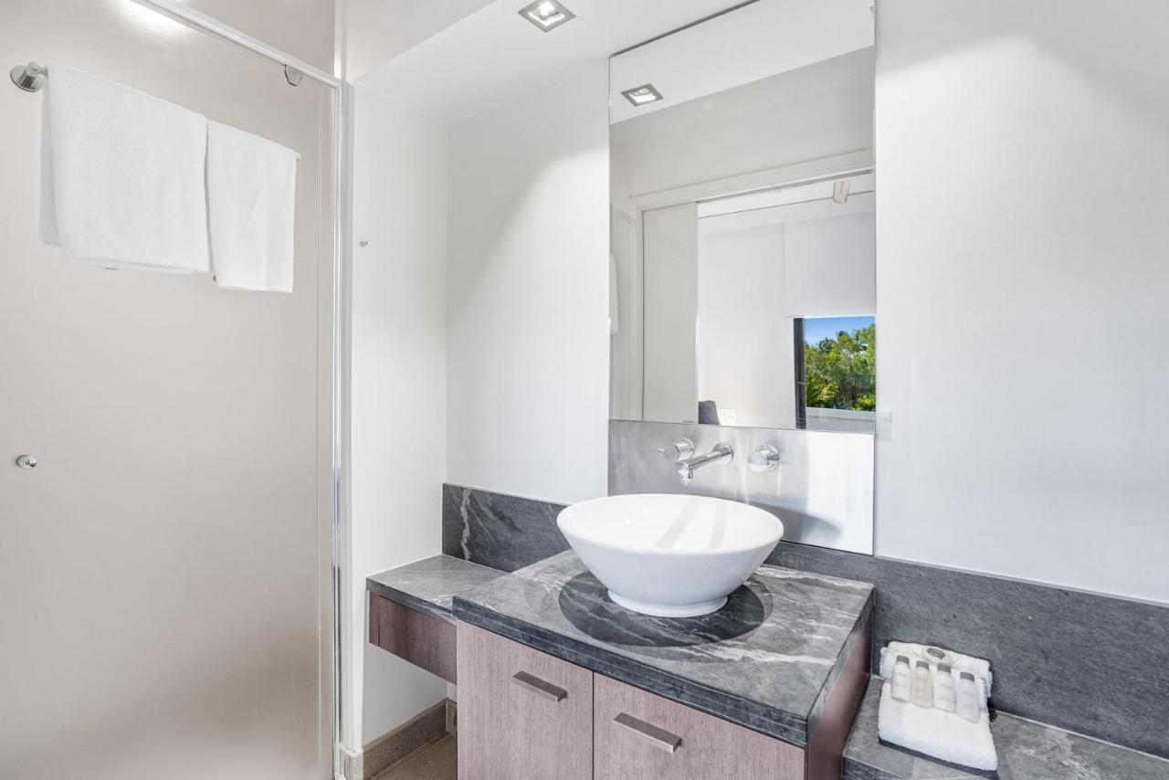 Apartment Belle Escapes 104 Swim-out Luxury In
