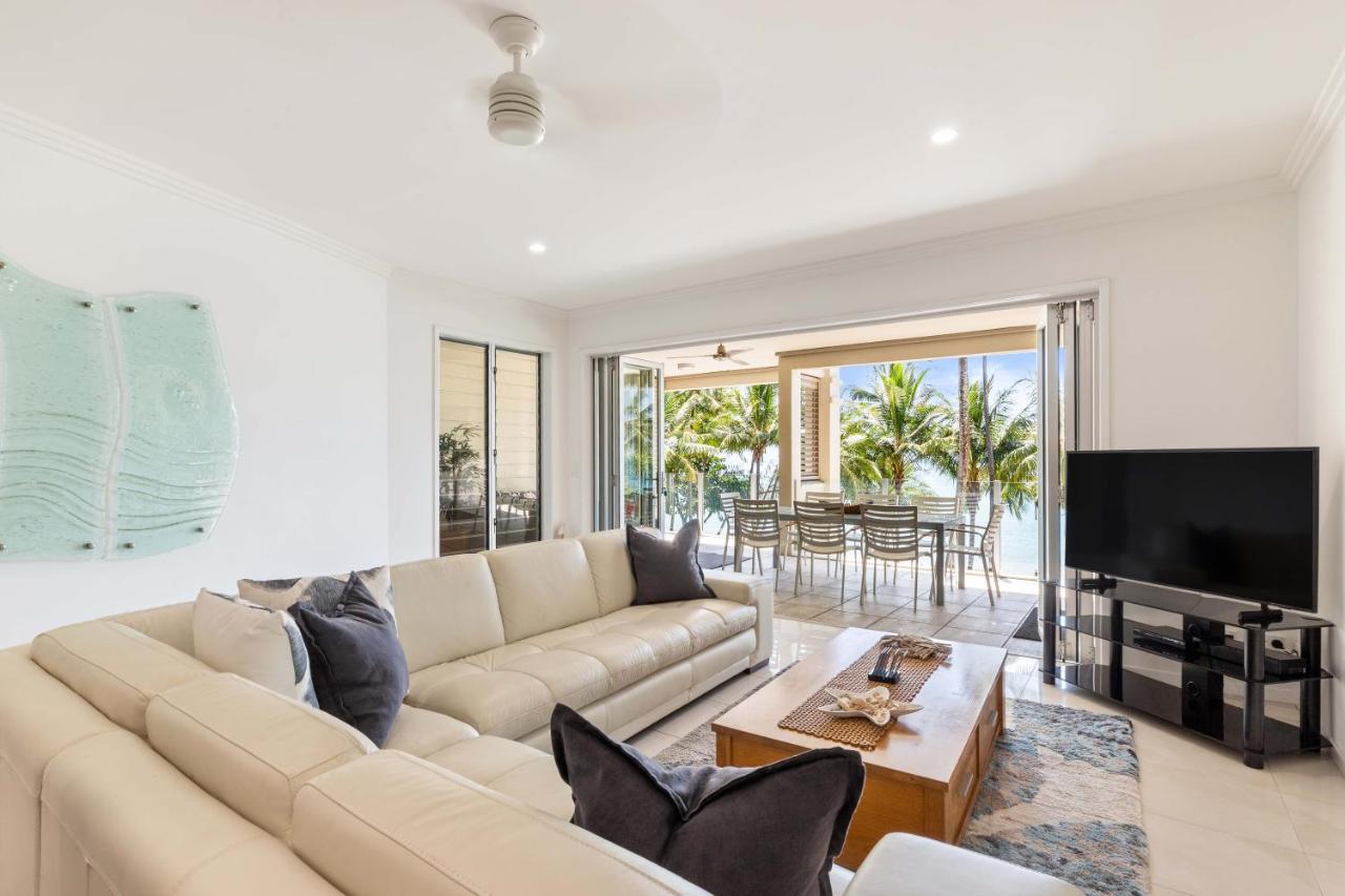 Island Views Beachfront 4*
