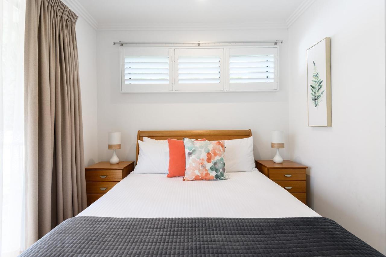 Island Views Beachfront Resort 4*