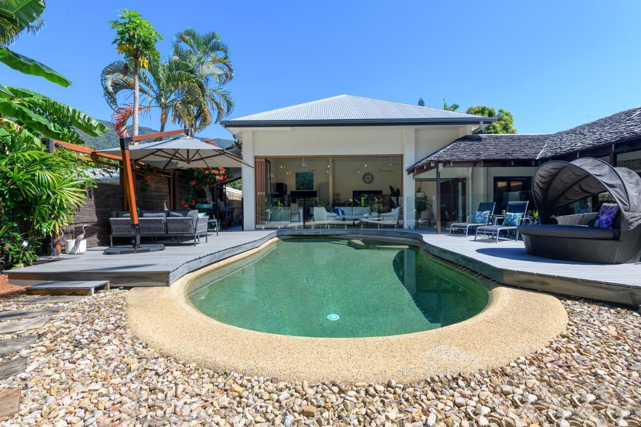 Talpa - An Idyllic Indoor-outdoor Oasis